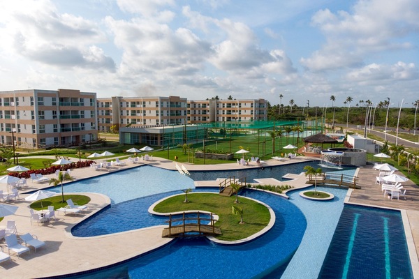 Hồ bơi ngoài trời, mở cửa từ 8:00 đến 20:00, dù/ô trên bãi biển/hồ bơi