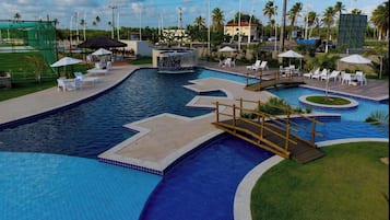 Estúdio | Piscina | Piscina externa, funciona das 8h às 20h, guarda-sóis, espreguiçadeiras
