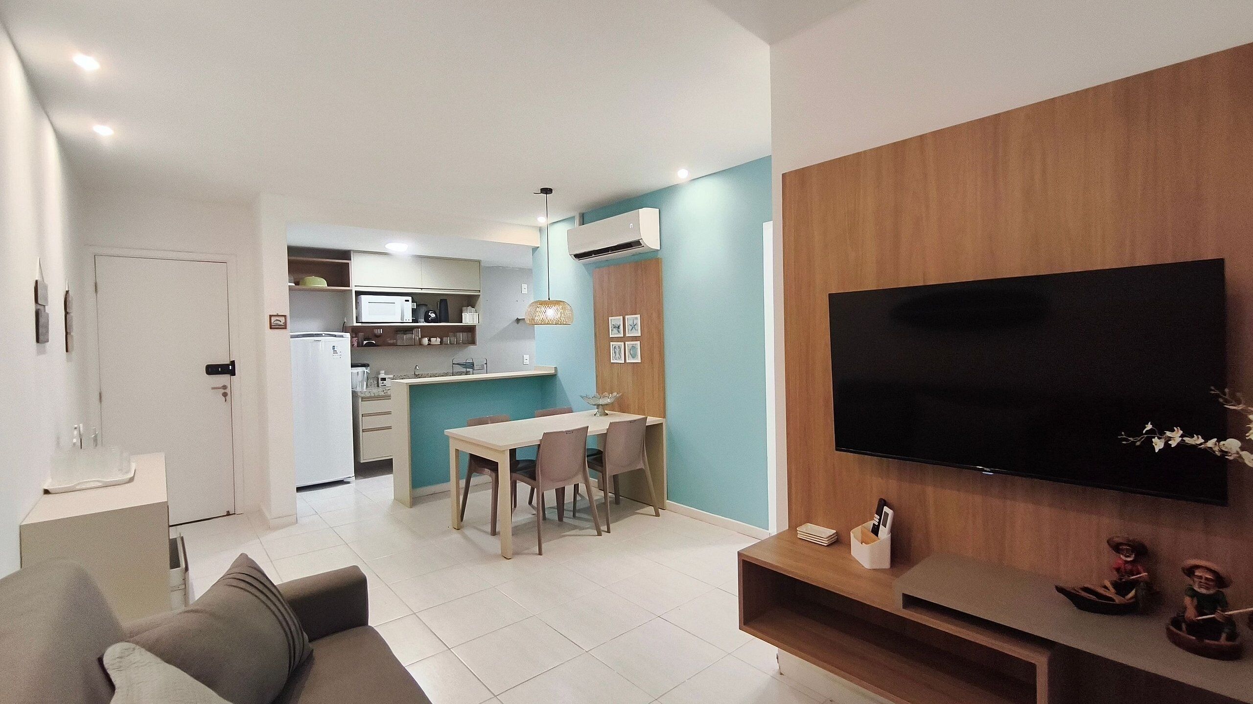Apartamento familiar | Zona de estar | Una televisión de pantalla plana