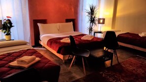 Desk, blackout curtains, iron/ironing board, free WiFi - Marconi Rooms - Loggia delle Erbe (Verona)
