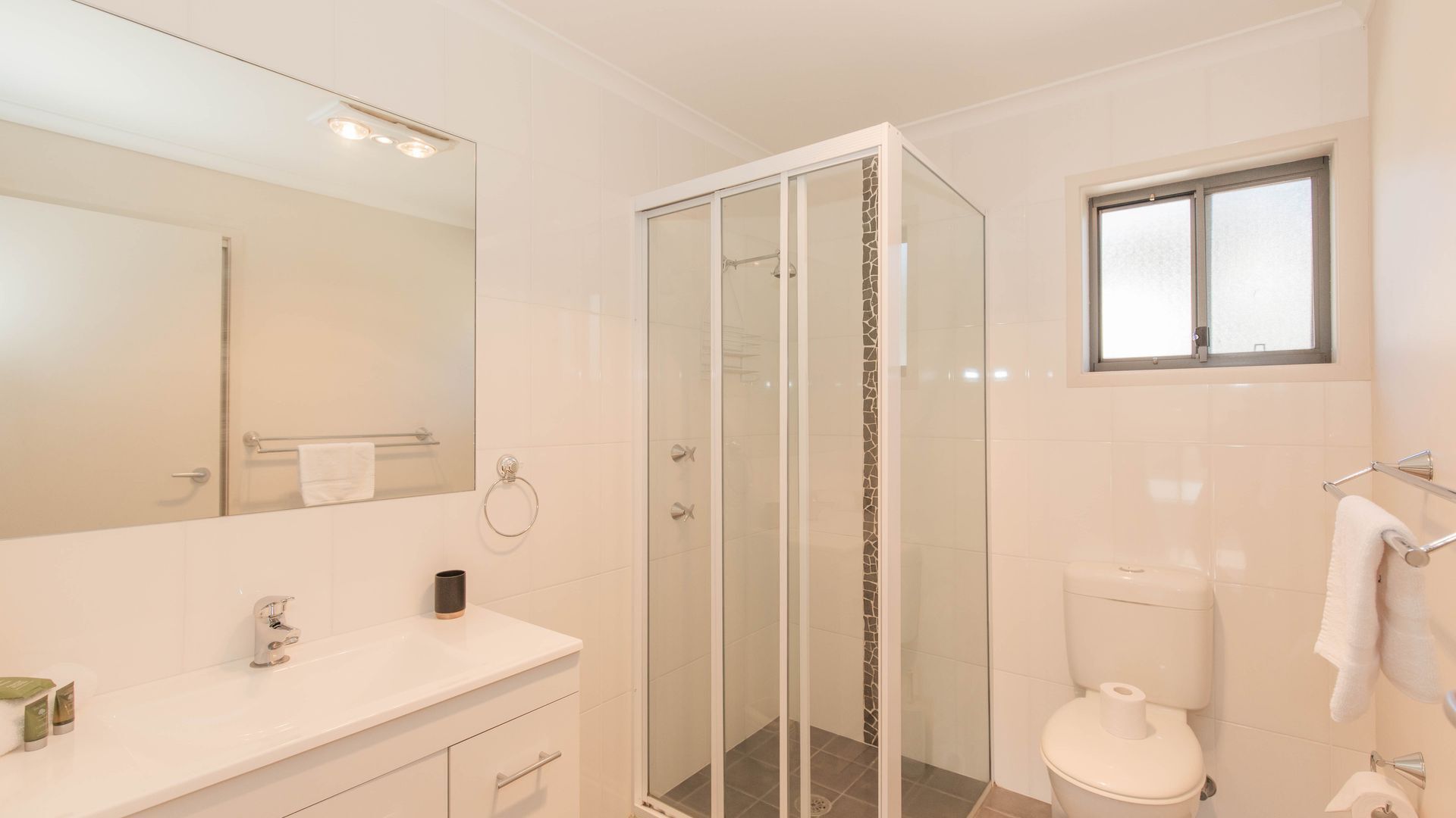 Boronia - 4/30 Nettin Circuit — image 10