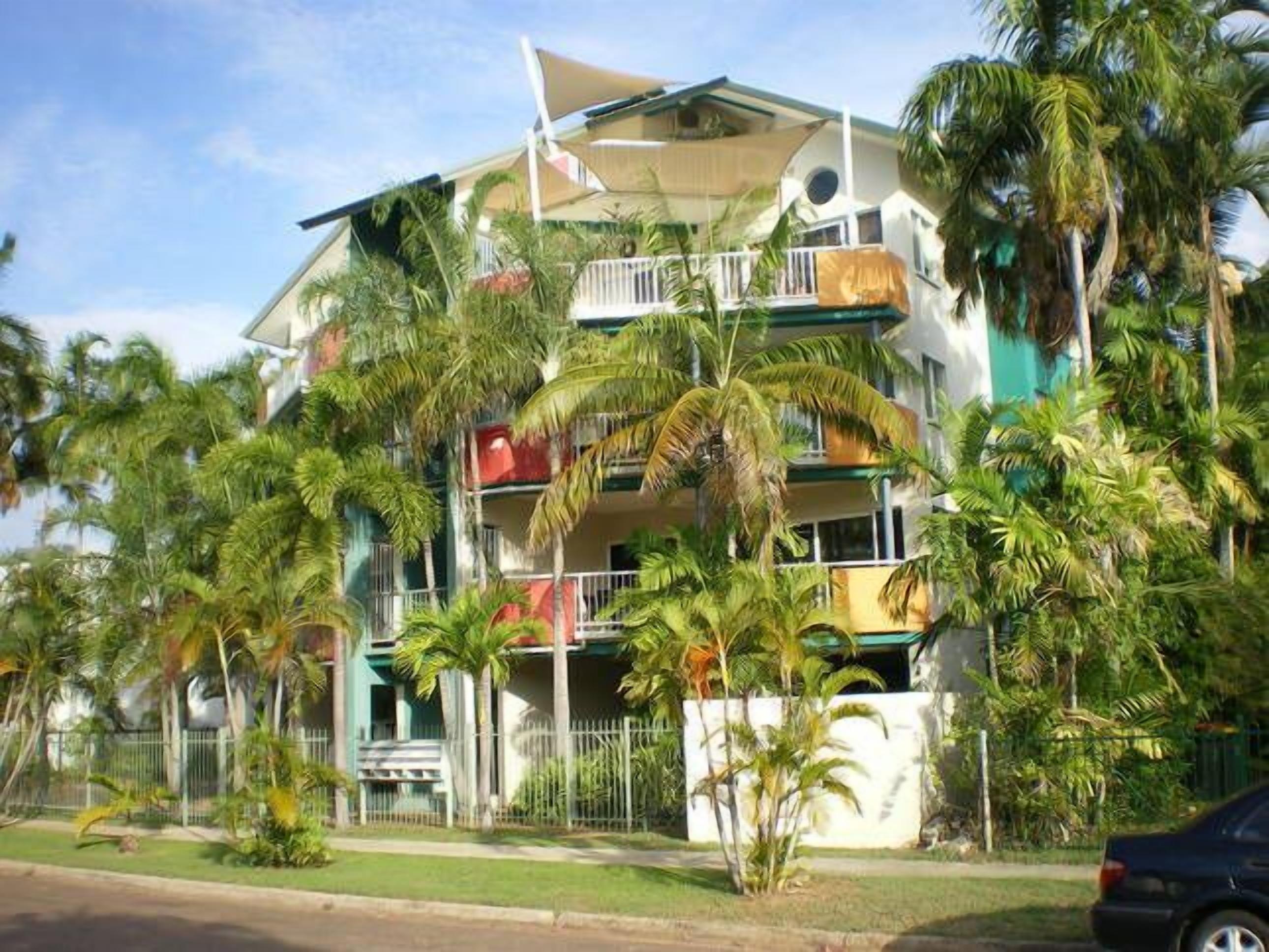 Nightcliff Executive Apartment — image 11