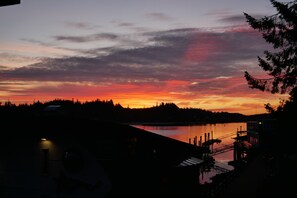 Exterior - Central ukee ocean view condo (Ucluelet)