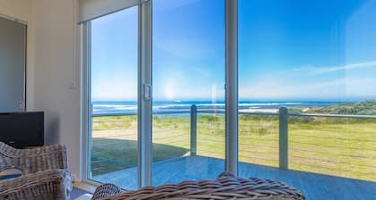 Wytonia 2 - Ocean Views From Your Bed