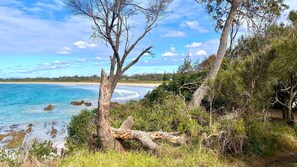 Beach nearby - 'Amaroo' on Candlagan (MOSSY POINT)