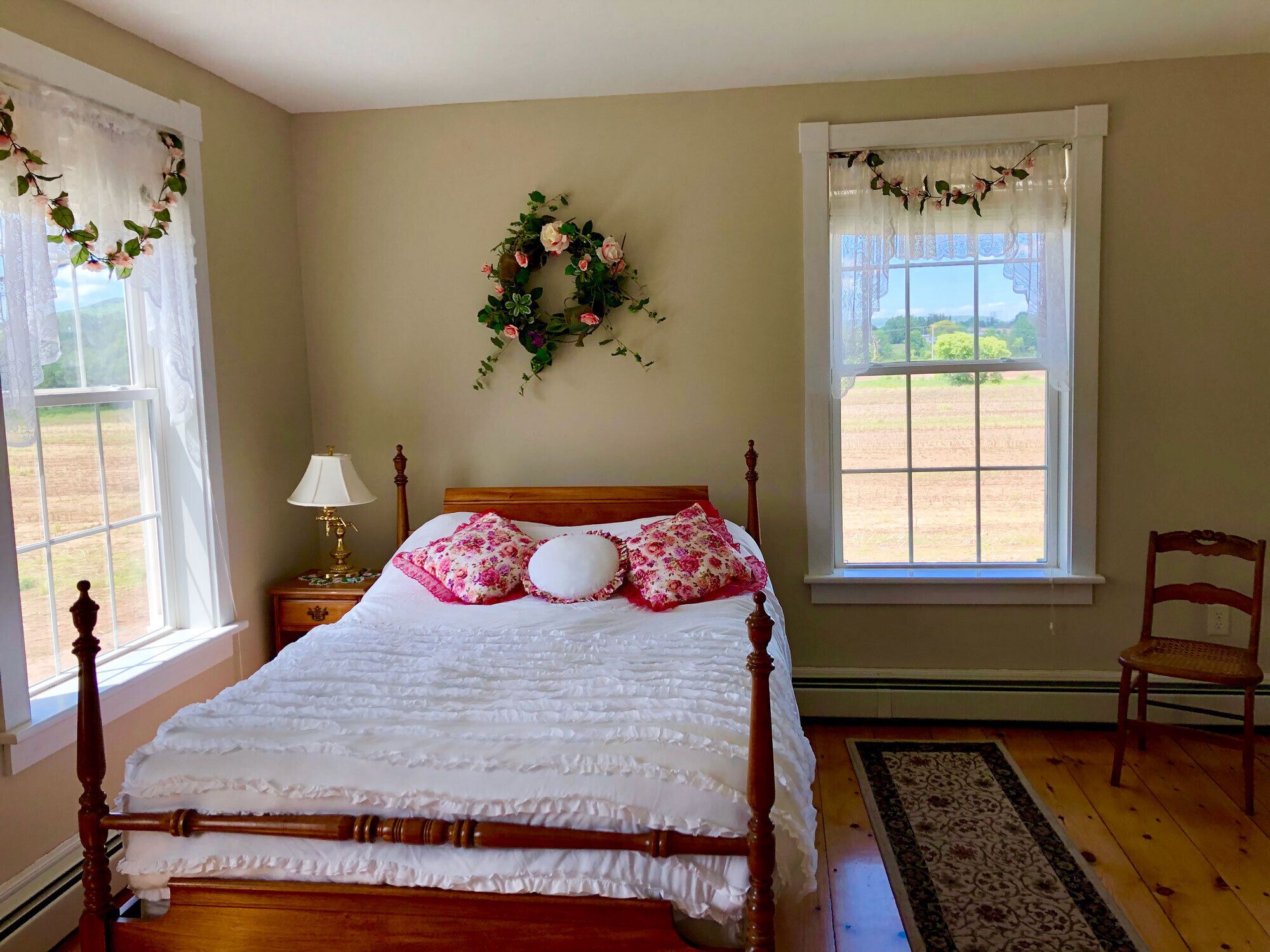 1800's Renovated Farmhouse with All Modern Conveniences