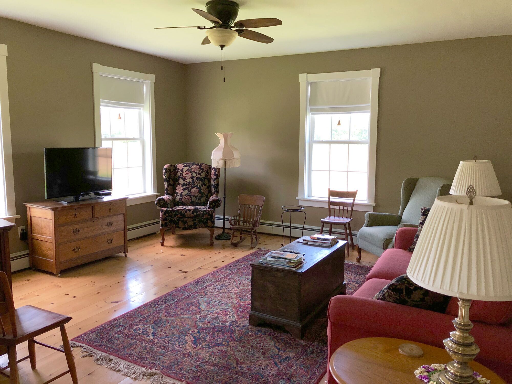 1800's Renovated Farmhouse with All Modern Conveniences