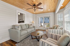 TV, fireplace, DVD player, foosball - Serenity: Oceanfront, Game Room, Shared Pool (Duck)