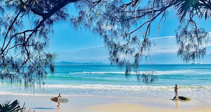 Byron Marvel - Luxury Byron Bay Penthouse Holiday Rental with Balcony, 4 Bedrooms,