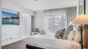 4 chambres, fer et planche à repasser, lit parapluie, Wi-Fi gratuit