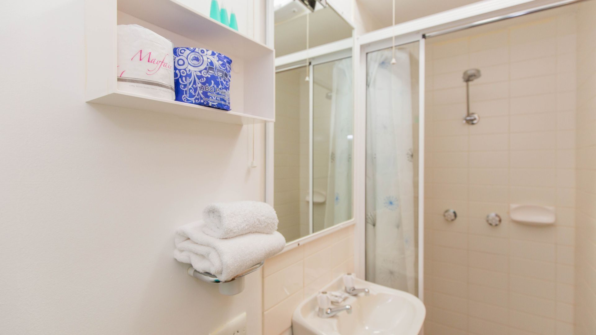 Dauphine - 3/23 Townsend Street — image 15