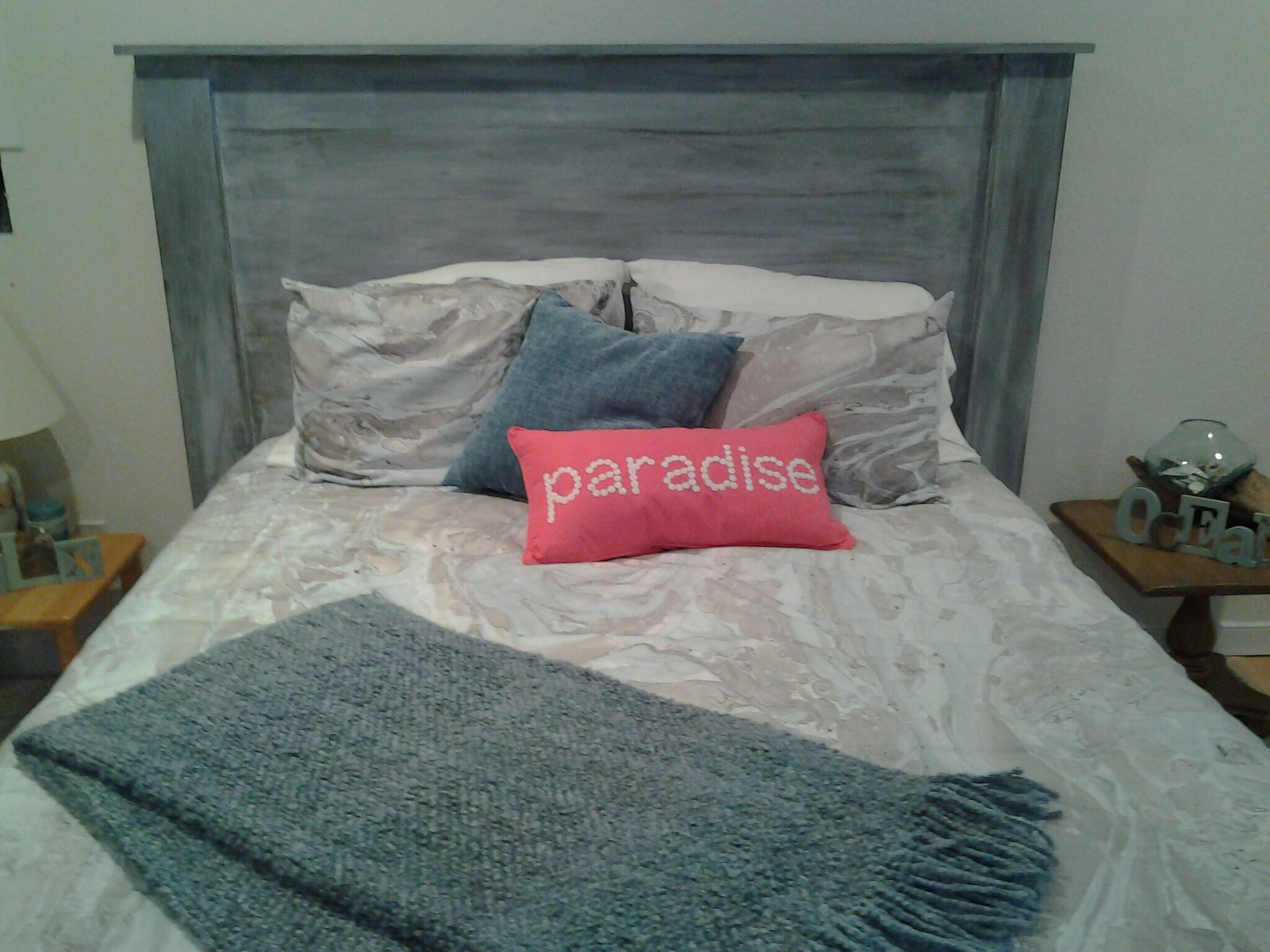 Cozy up in our newly-renovated efficiency suite surrounded by pristine wildlife.