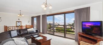 Ambience By The Sea - relaxing getaway in a tranquil location