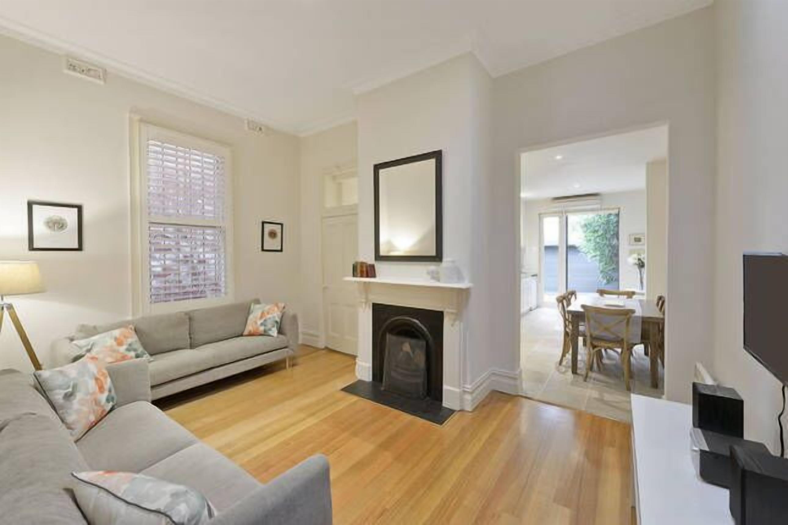 Elm House - luxury meets village vibe