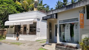 Exterior - Villa Anjani - Idyllic Beachfront Bali Getaway in Candidasa (Karangasem)