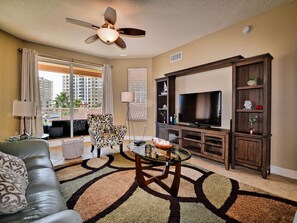 TV, DVD player - Belle Harbor 401W Belle Harbor Jewel (CLearwater Beach)