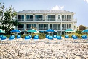 Property grounds - Mainsail Beach Inn 2 Bedroom (Holmes Beach)