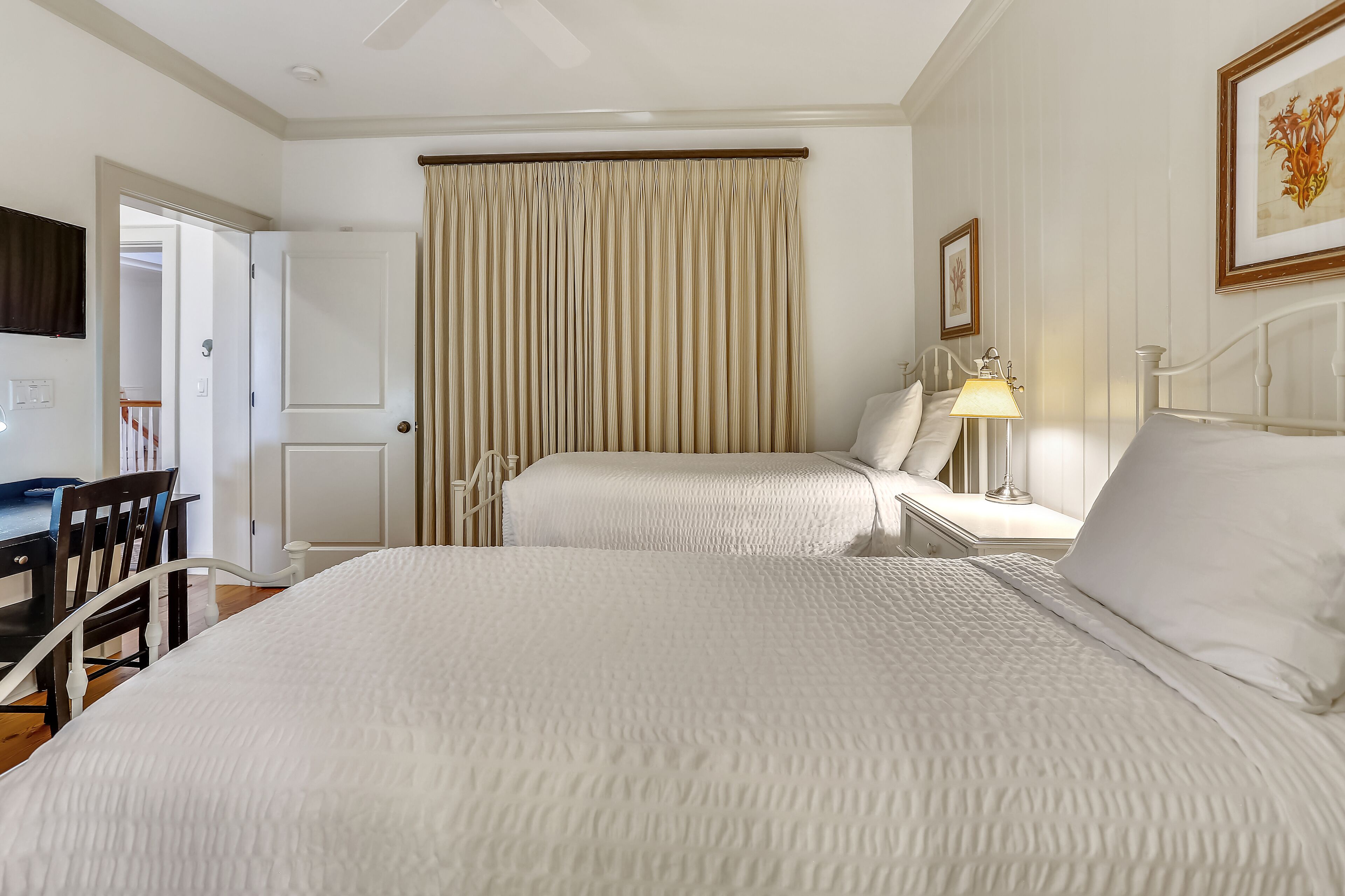 Mainsail Beach Inn 2 Bedroom