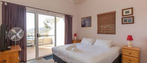 2 bedrooms, free WiFi, bed sheets