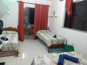 2 室のベッドルーム、アイロン / アイロン台、WiFi (無料)、ベッドシーツ