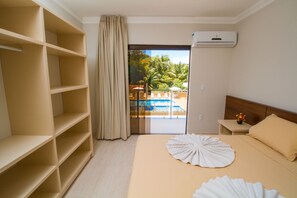 3 bedrooms, in-room safe, iron/ironing board, WiFi