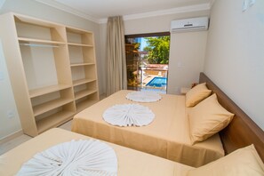 3 Schlafzimmer, Zimmersafe, Bügeleisen/Bügelbrett, WLAN