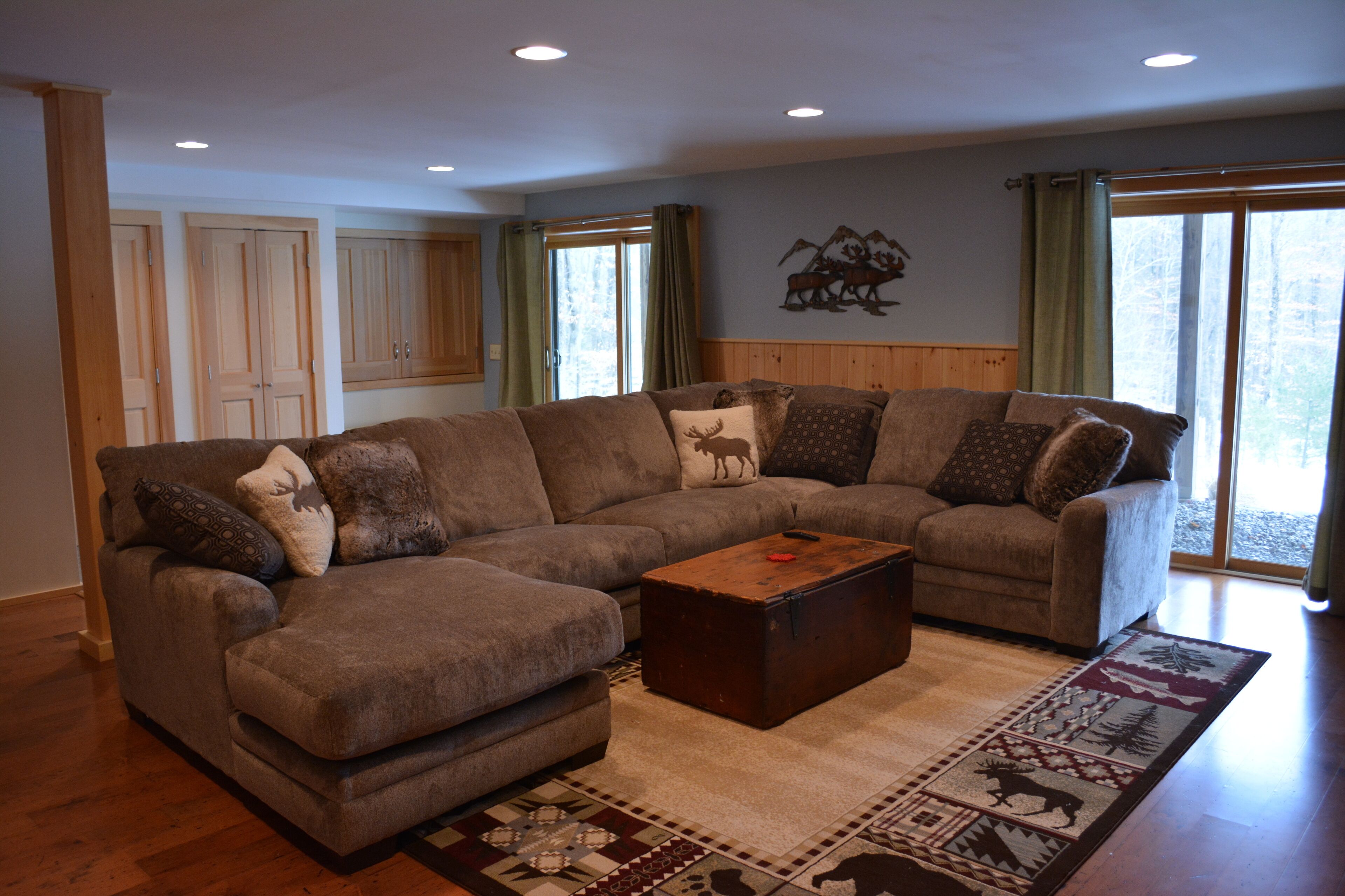 Private Luxury Woodstock Cabin In the Woods - Welcome to The Velvet Antler!