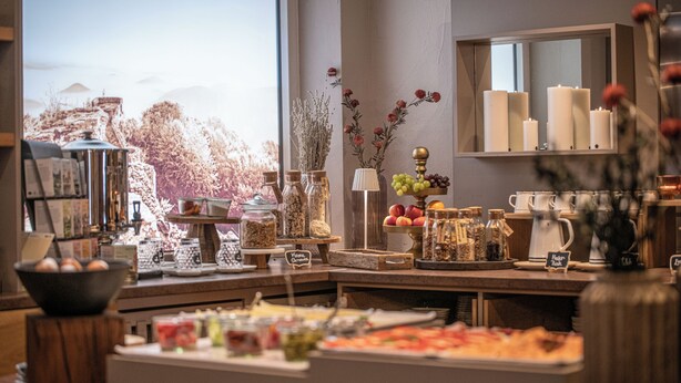 Lunsj og middag serveres