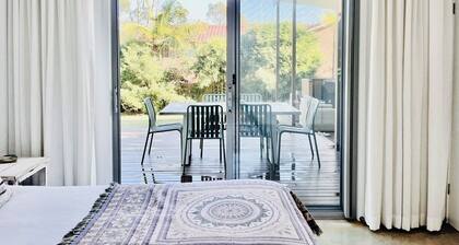 The Sea Life: Moments to Beach + Private Outdoor Bath + Fireplace + Firepit