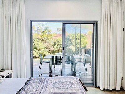 The Sea Life: 2 Min Walk to Beach + Private Outdoor Bath + Fireplace + Firepit