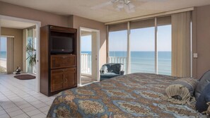 2 chambres, bureau, fer et planche à repasser, accès au Wi-Fi (inclus)