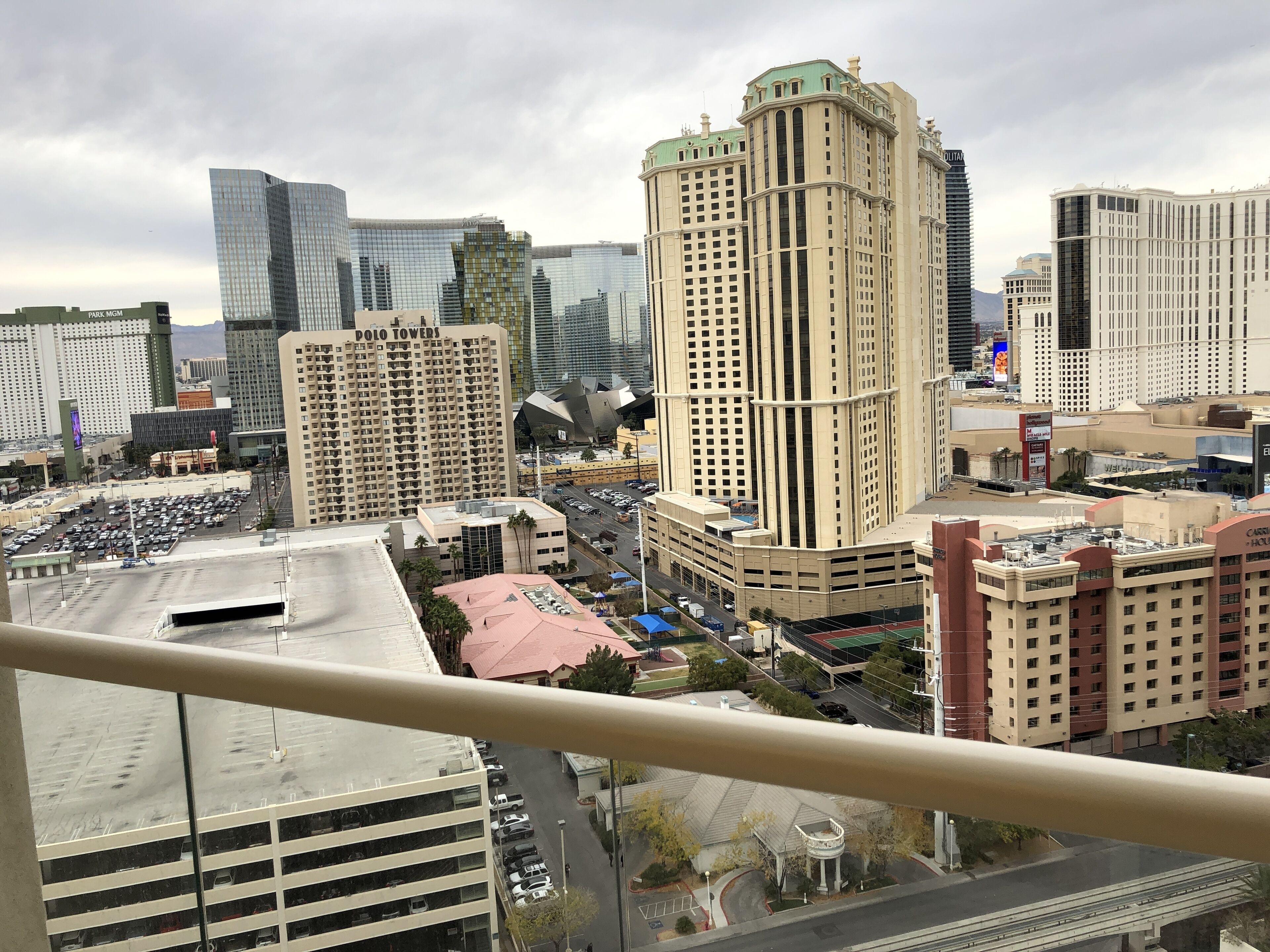 Foto - True 1BR Balcony Suite with Strip View at MGM Signature