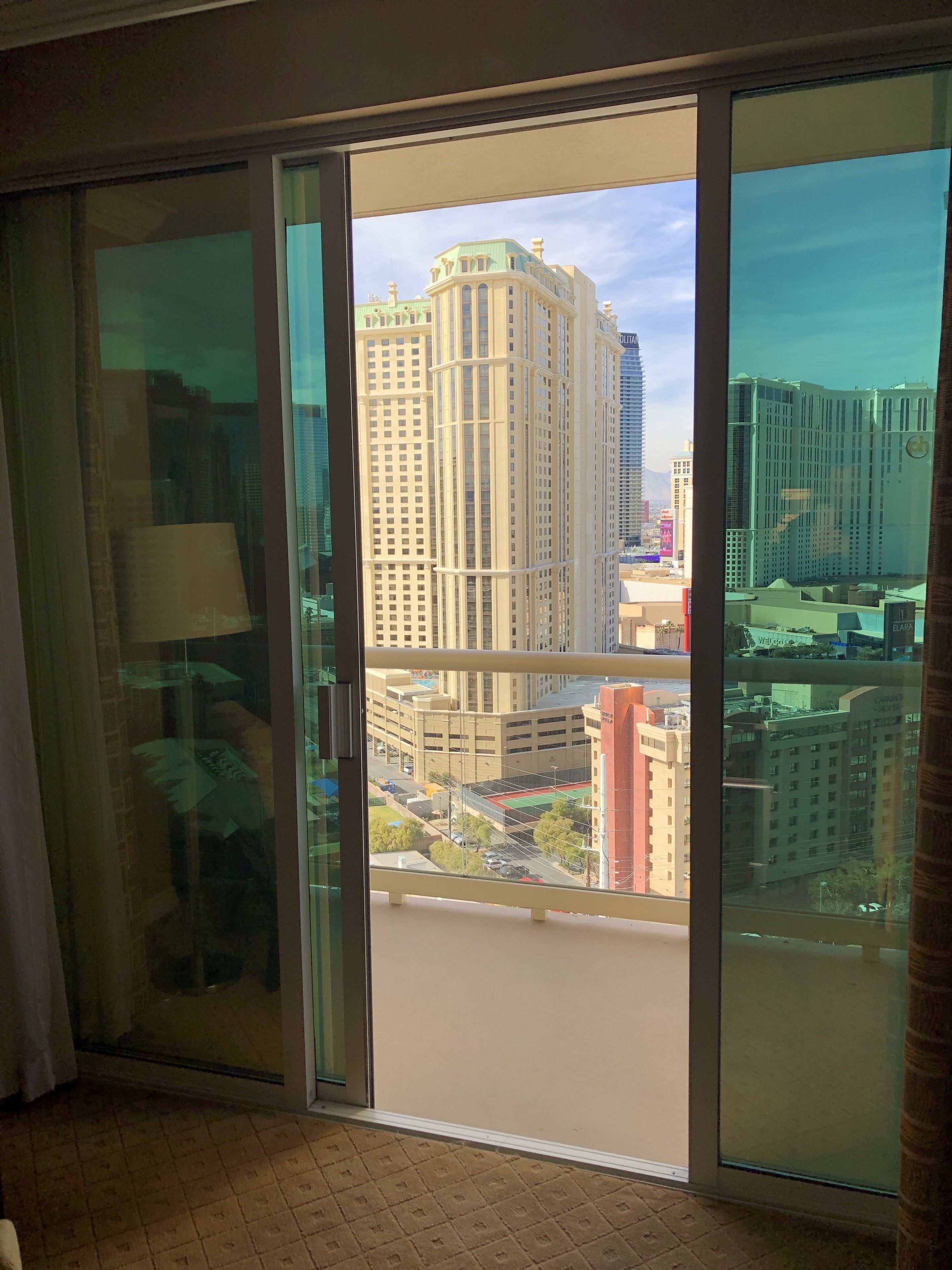 Foto - True 1BR Balcony Suite with Strip View at MGM Signature