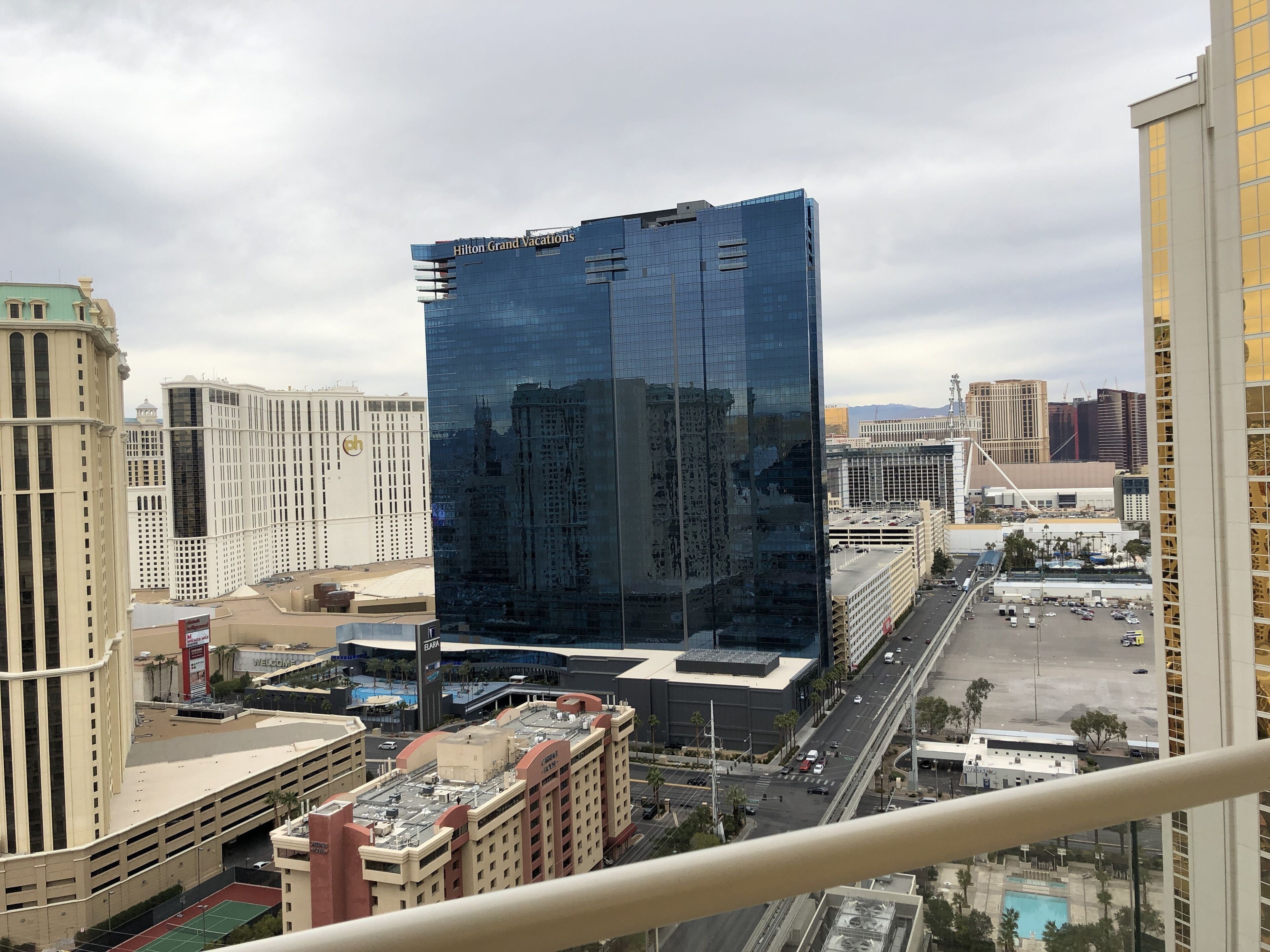 Foto - True 1BR Balcony Suite with Strip View at MGM Signature