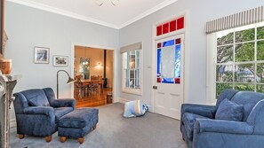 Smart TV, fireplace, DVD player, books