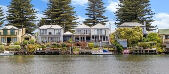 The Moorings - Absolute River Frontage