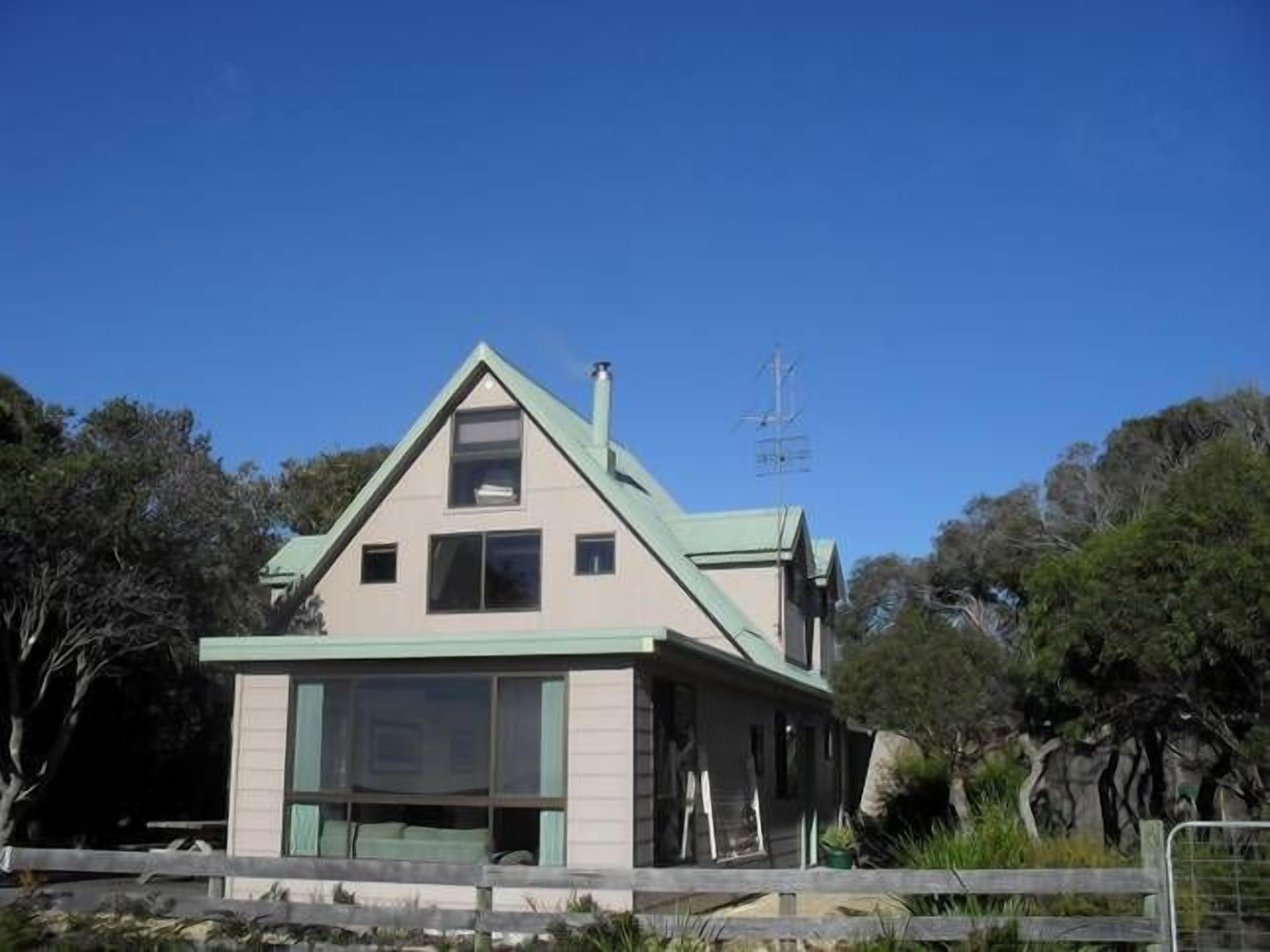 Jeanneret Beach House