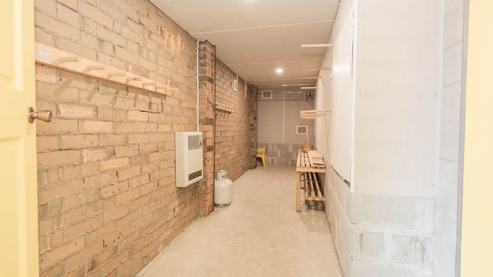 Kestrels Rest - 1/116 Gippsland Street — image 21