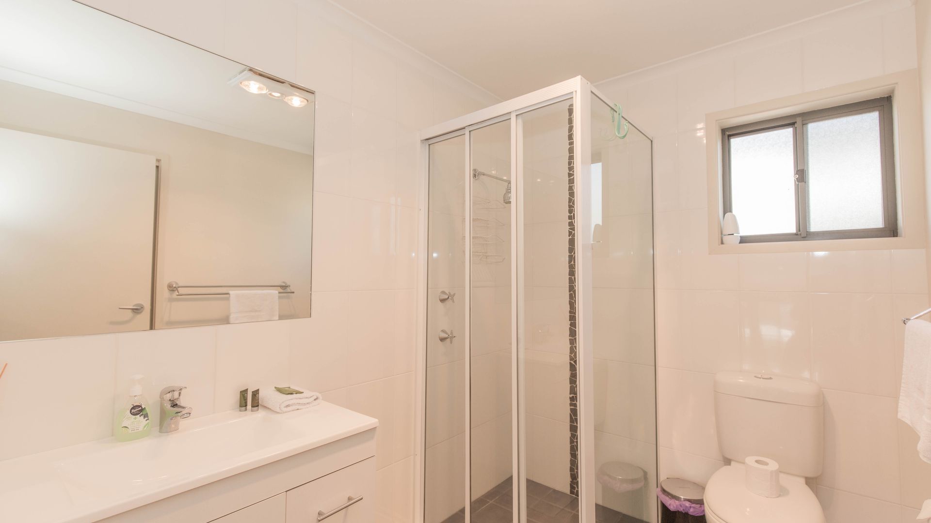 Boronia - 6/30 Nettin Circuit — image 12