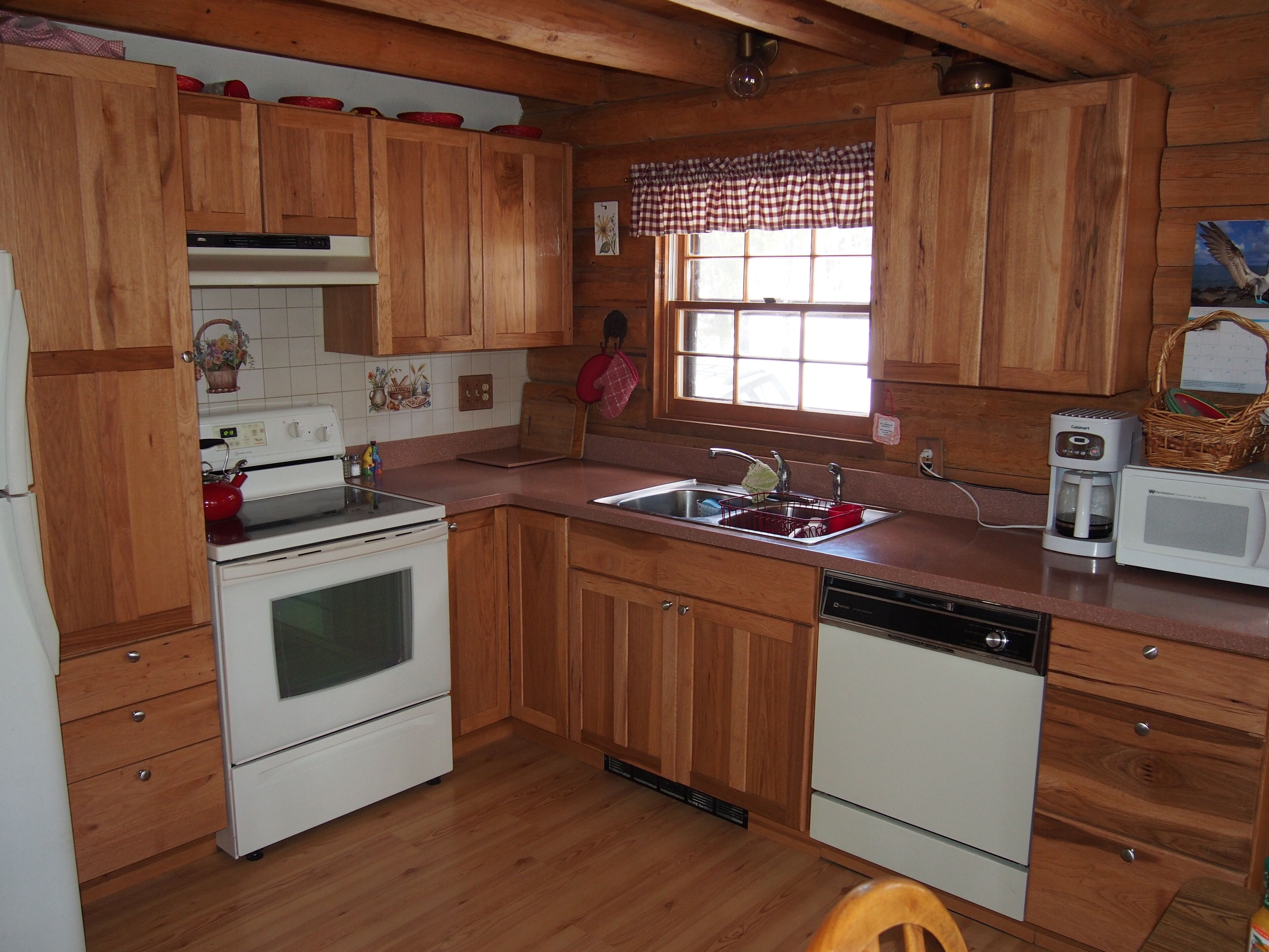 Alice's Acres- cozy log home in the woods, close to Nederland and Black Hawk