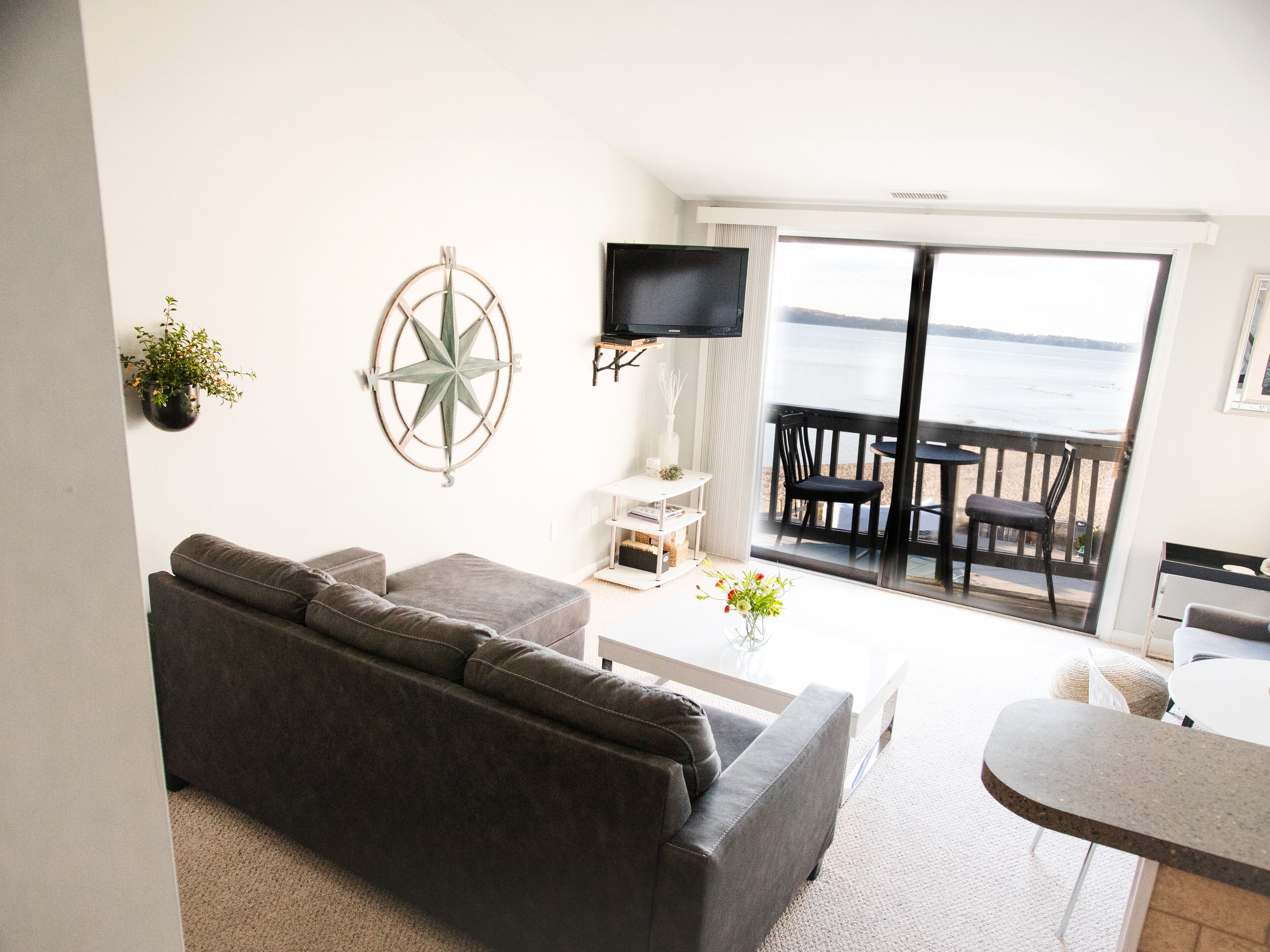 Deluxe Beachside Suite, Traverse City Vacation