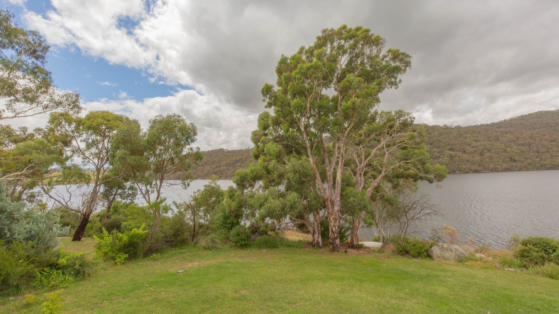 Grindelwald - 1/39 Townsend Street — image 13