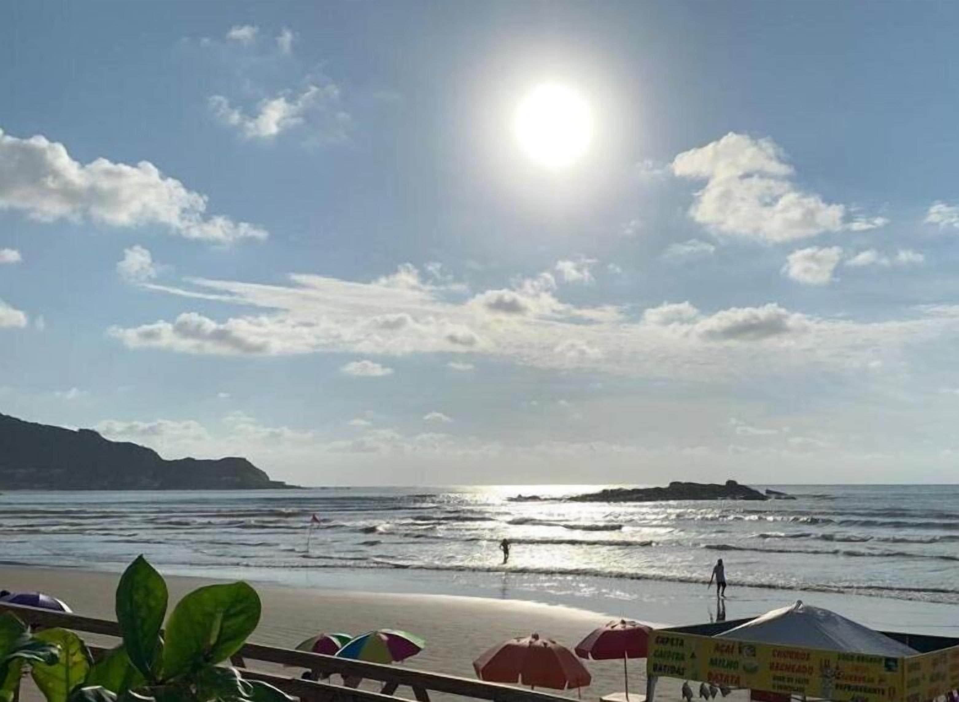 Perto da praia, 10 bares na praia 