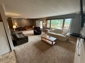 Family Duplex, 2 Bedrooms, Terrace, Hill View | Living area - Elk Creek Resort (Piedmont)