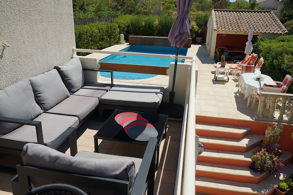 Outdoor pool, a heated pool