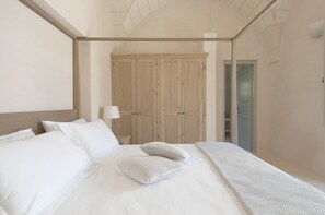 6 chambres, fer et planche à repasser, lit parapluie, Wi-Fi gratuit