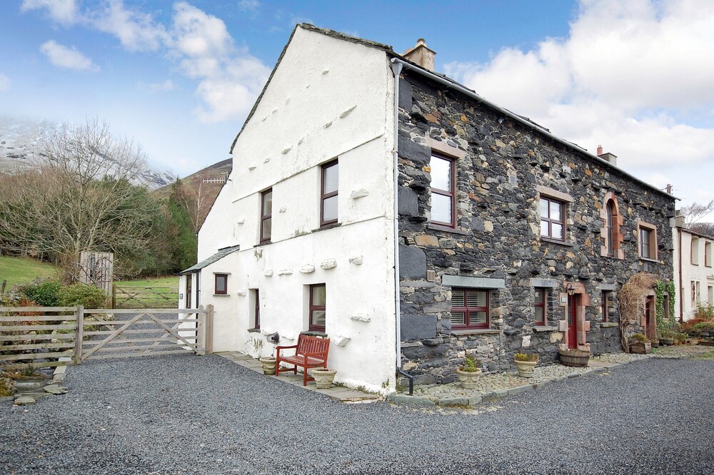 Townhead Byre (Sleeps 2 Adults)