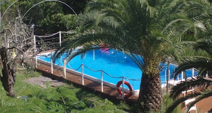 Country house in the hills 8 km from St. Benedict of T. Mediterranean Atmosphere