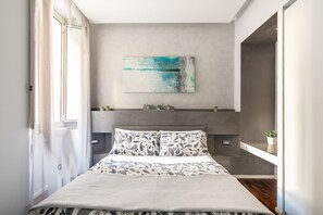2 bedrooms, iron/ironing board, WiFi, bed sheets - Living rhome - Apartment conduits  (Roma)