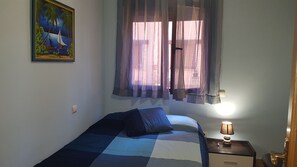 3 camere, ferro/asse da stiro, culla da viaggio, lenzuola